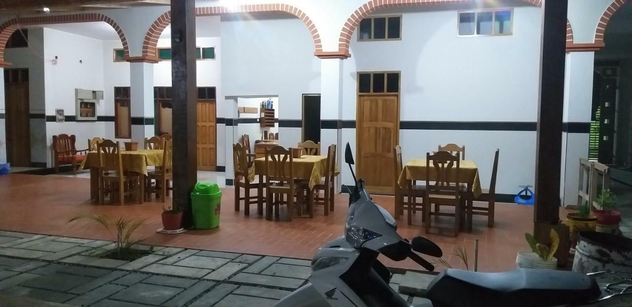 Hotel Tacuaral ルレナバケ エクステリア 写真