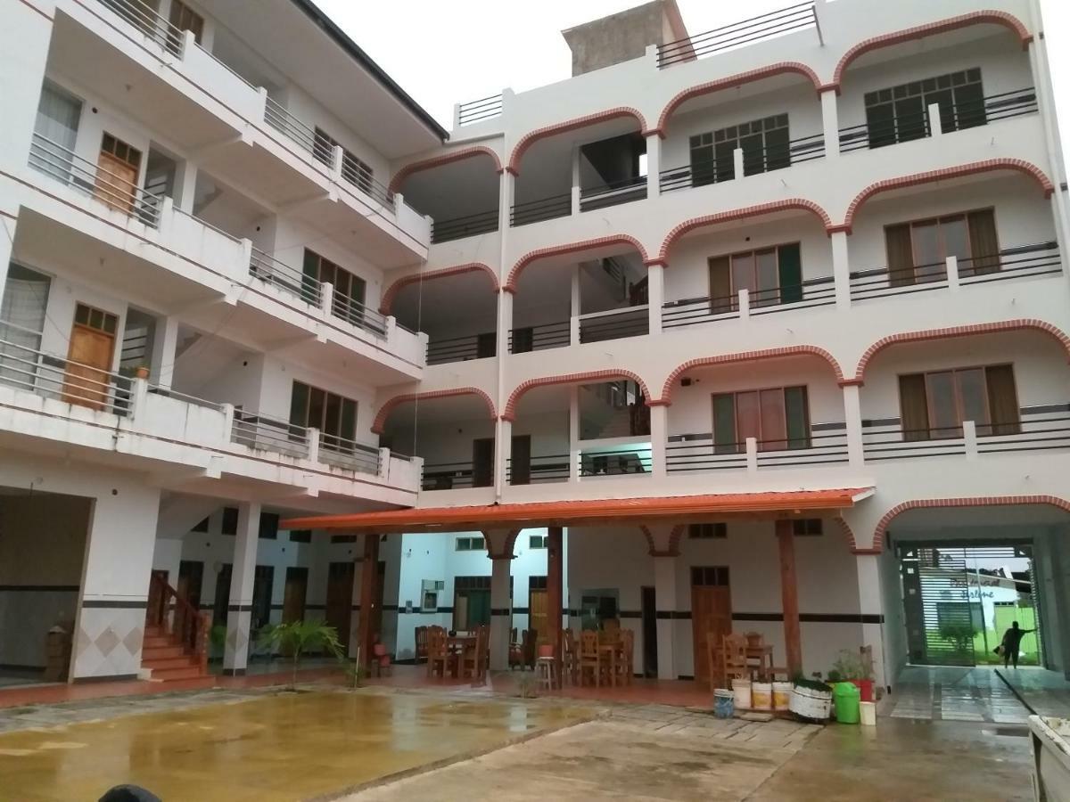 Hotel Tacuaral ルレナバケ エクステリア 写真